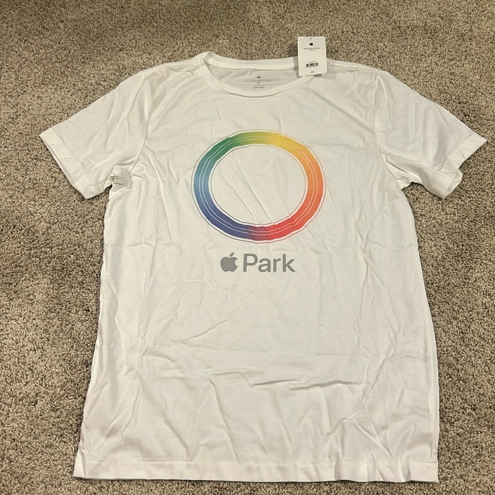 NWT Apple Park shirt